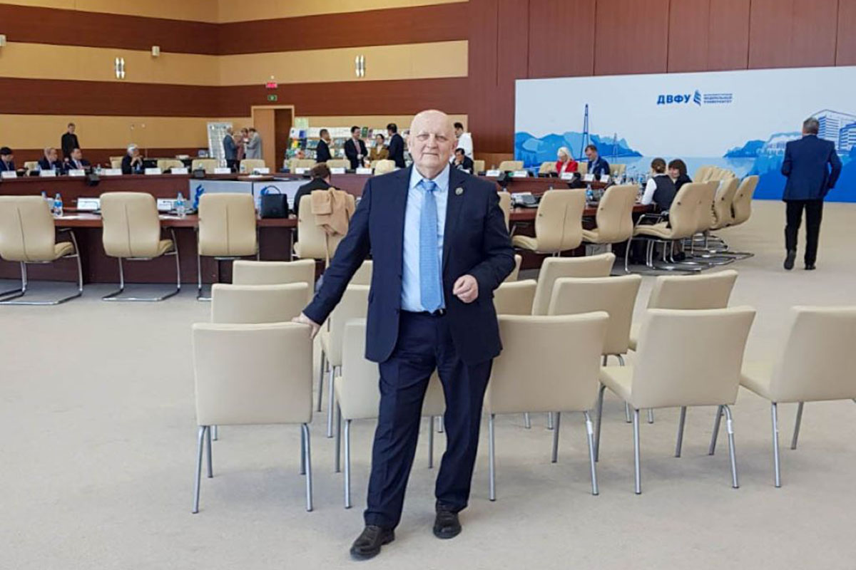 Доцент ИСИ Цаплин В.В. принял участие в международной конференции «Приморские Зори - 2024» в ДВФУ