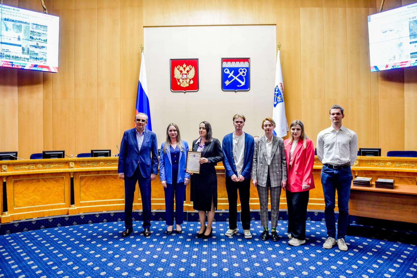 Студенты и преподаватели ИСИ получили награды от губернатора Ленинградской области