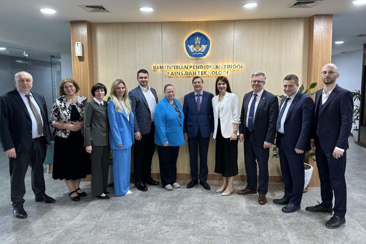 ИСИ развивает сотрудничество с университетами Индонезии ИСИ развивает сотрудничество с университетами Индонезии