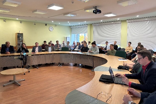 В ИСИ прошла встреча руководителей образовательных программ с аспирантами первого курса