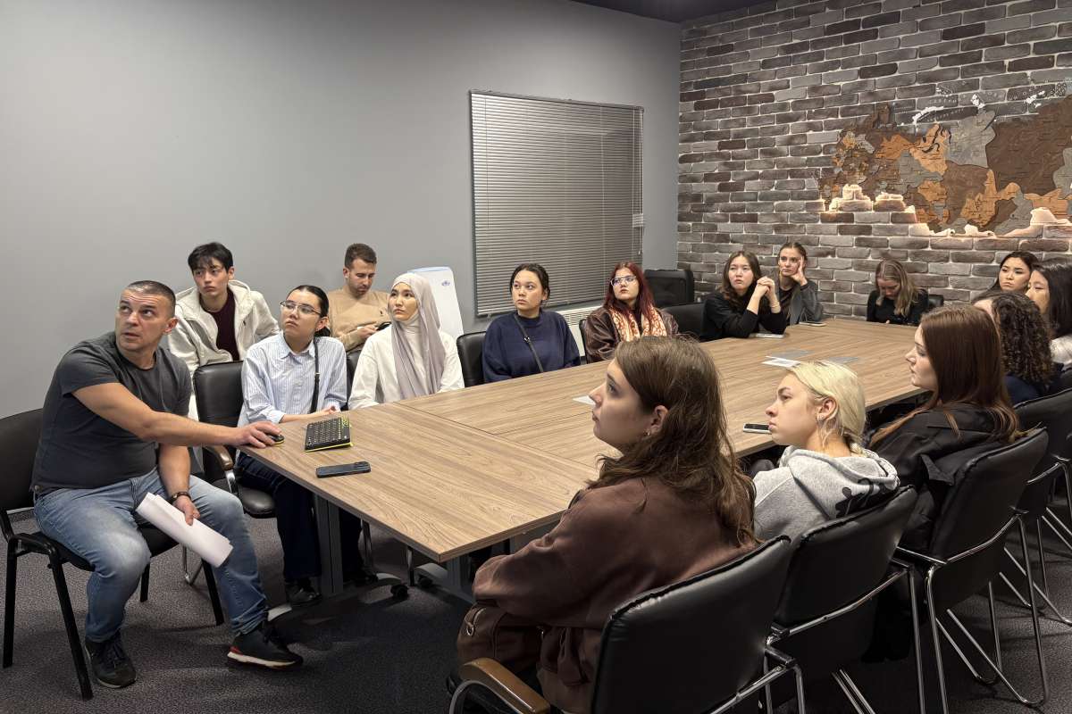 Студенты КРСУ приступили к реализации первого проекта студенческого проектного бюро при поддержке ИСИ Студенты КРСУ приступили к реализации первого проекта студенческого проектного бюро при поддержке ИСИ