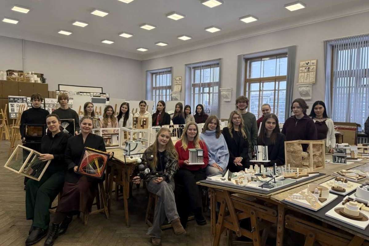 В ИСИ прошел просмотр работ студентов-архитекторов по дисциплине «Композиционное моделирование» 