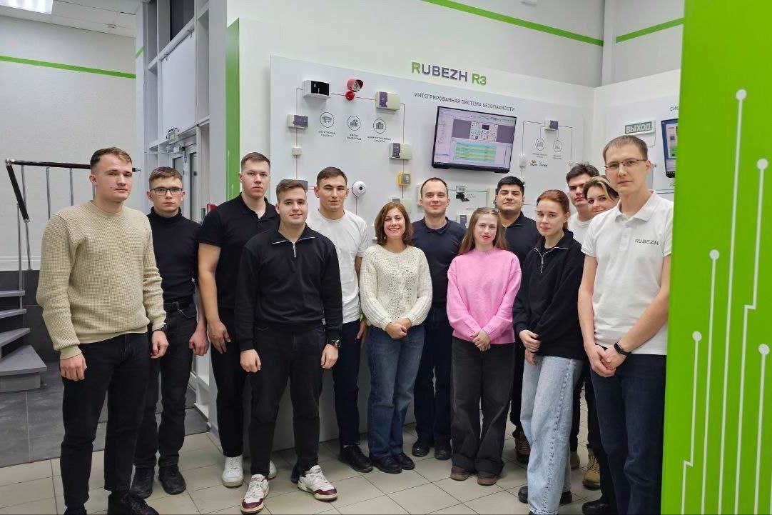 Студенты ИСИ прошли обучение по проектированию систем пожарной безопасности в учебном центре РУБЕЖ