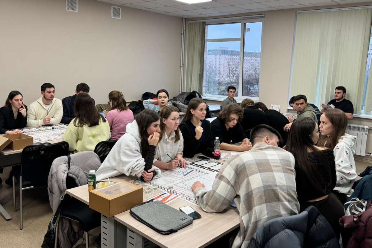 Магистранты ИСИ прошли обучение по стратегическому управлению проектами в игре от «Газпром ЦПС»