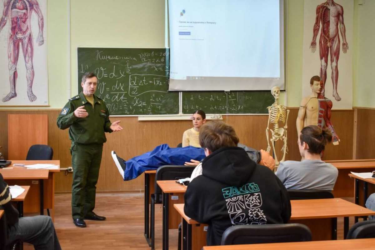 В ИСИ стартовал курс по оказанию первой помощи для студентов Высшей школы техносферной безопасности