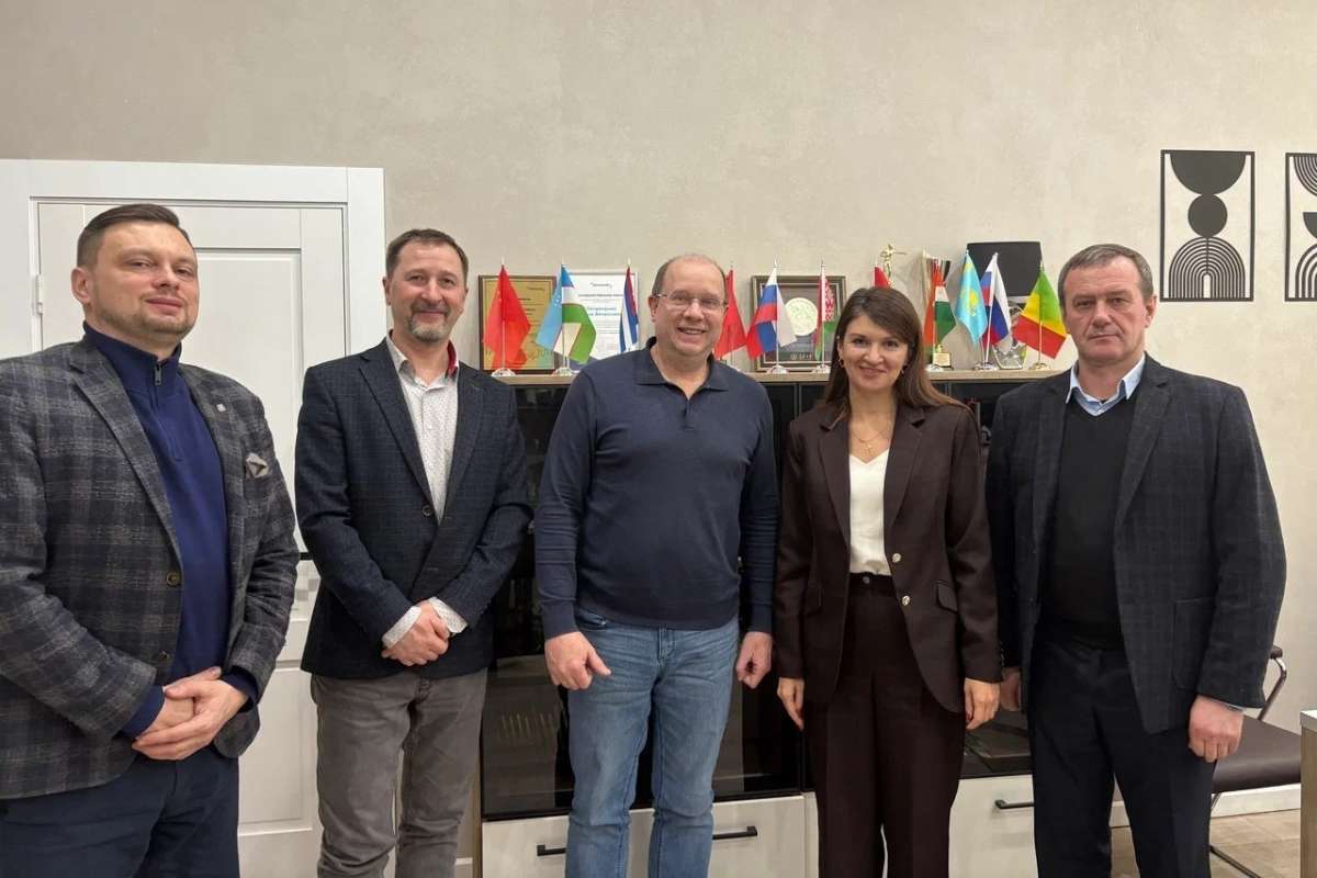 В ИСИ состоялась рабочая встреча с производителем высокотехнологичных материалов «ГК Невский альянс»