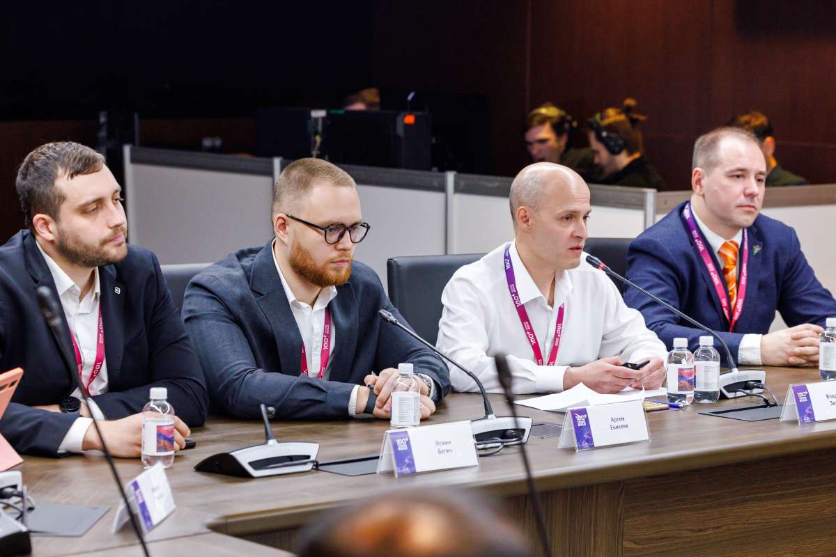 Изображение: Преподаватель ИСИ выступил на форуме «100+ TechnoBuild» в Екатеринбурге
